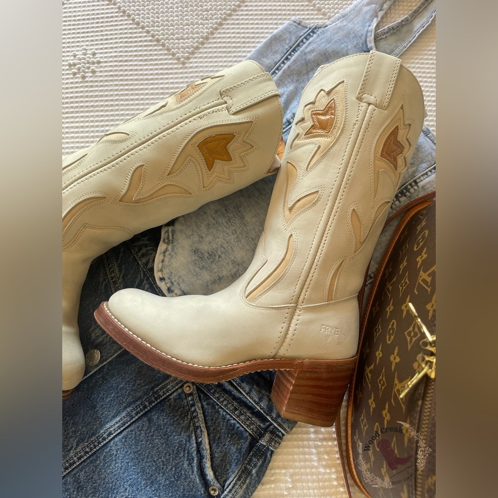 Frye Cream Western Cowboy Boots